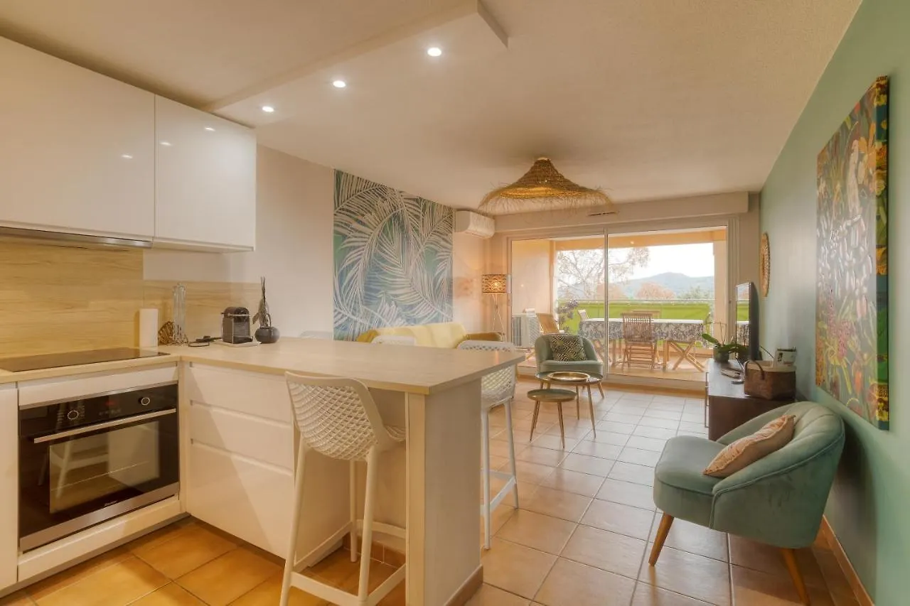 Appartement Joli 2 pièces avec parking gratuit sur place Bormes-les-Mimosas France