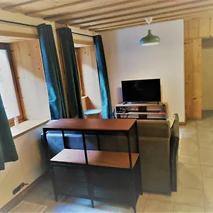 appartement-dans-ferme-rnove-au-cur-du-grand-massif.hotels-rhonealpes.com/
